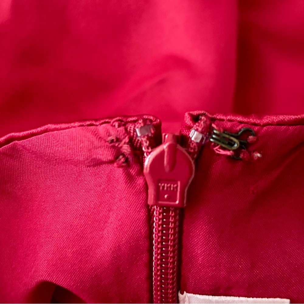 David's Bridal Size JB 16 Ruched Satin Style Apple Crimson Red Maxi Formal Dress - Picture 7 of 11